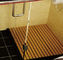60cm * 80cm Skidproof WPC Buk Mata tłoczona do łazienki Łatwa instalacja
