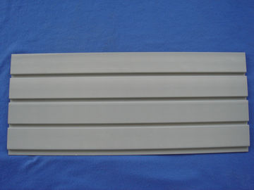 Szare panele ścienne do przechowywania PVC 4-calowy materiał kompozytowy SlatWall Wood