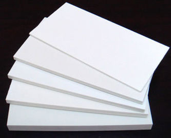 Dobra cena. 1000mm Płyta z pianki Hygeian PVC Dostosowana biała blacha z pianki PVC Anti-Slip w Internecie