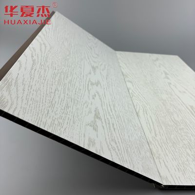 Dobra cena. Najlepiej sprzedający się laminowany biały pvc panel ścienny symulowany drewniany ziarno pvc dach dekoracyjny panel do mieszkania w Internecie