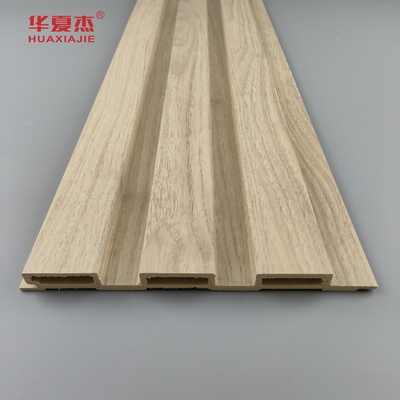 Przeciwodrażanie Natura Drewno Wpc Panel ścienny Dekoracja zewnętrzna Laminat Wpc Panel Fluted Board