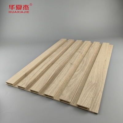 Przeciwodrażanie Natura Drewno Wpc Panel ścienny Dekoracja zewnętrzna Laminat Wpc Panel Fluted Board