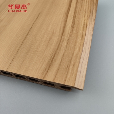 2024 Nowy projekt Sliver Luxury Pattern / Nature Woodgrain Wpc Panels For Wall Decoration