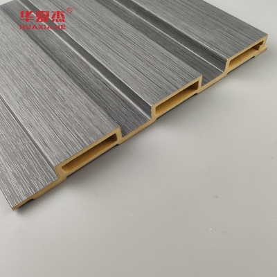 Nowy produkt Wpc Płytkowany Panel ścienny Laminated Wood Grain Wpc Panele Instaluj łatwo Dekoracja ścian wewnętrznych