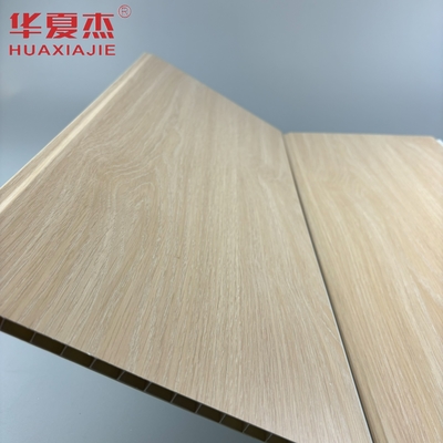 Nowoczesny design dębowy pvc panel ścienny w kształcie U pvc panel wewnętrzny materiał budowlany odporny na wilgoć