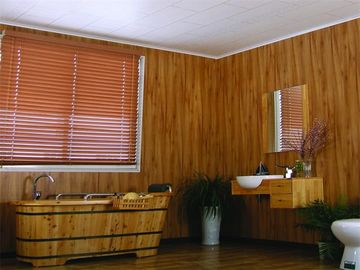 Dobra cena. Drewniane laminowane dekoracyjne panele sufitowe, pokrycia ścienne z PVC do recyklingu 250 * 8mm w Internecie