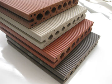 Dobra cena. Wodoodporny odkryty Composite Wpc Decking Uv Resistance dla ogrodu publicznego w Internecie